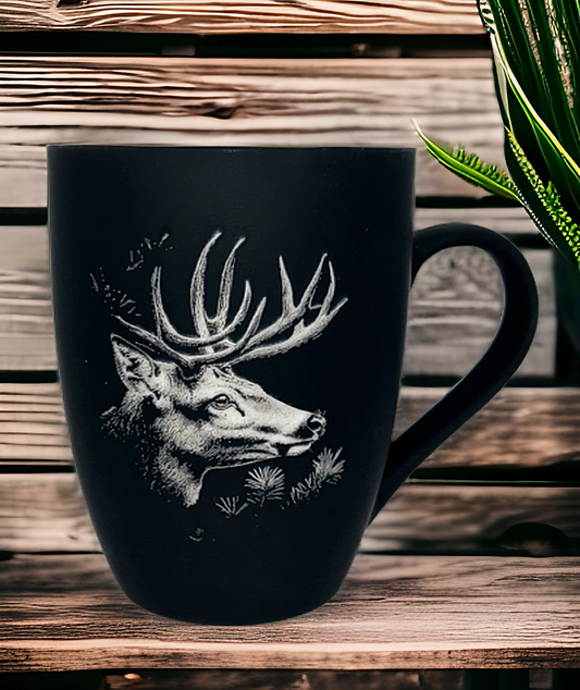 Tasse mit Gravur/auf Wunsch auch mit Text/gummierte Oberfläche/Farbe Schwarz/Porzellan/Personalisiert/Geschenk/mit Verschiedenen-Motiven in Geschenkverpackung/ Hobby