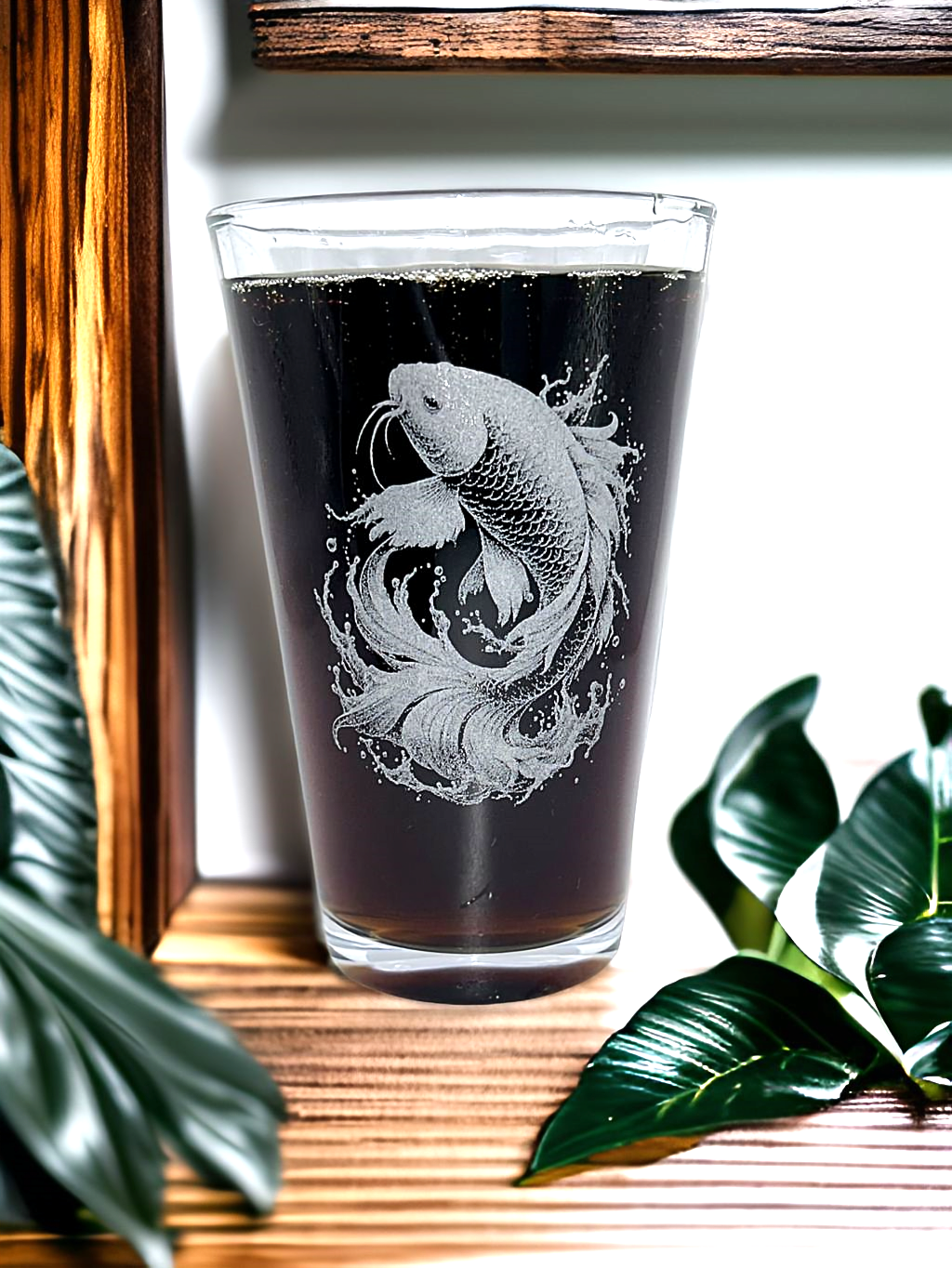 Designerglas mit  Gravur, 300 ml, verschiedene Motive mit weißer Gravur, Spülmaschinengeeignet, mit persönlichem Text gestalten