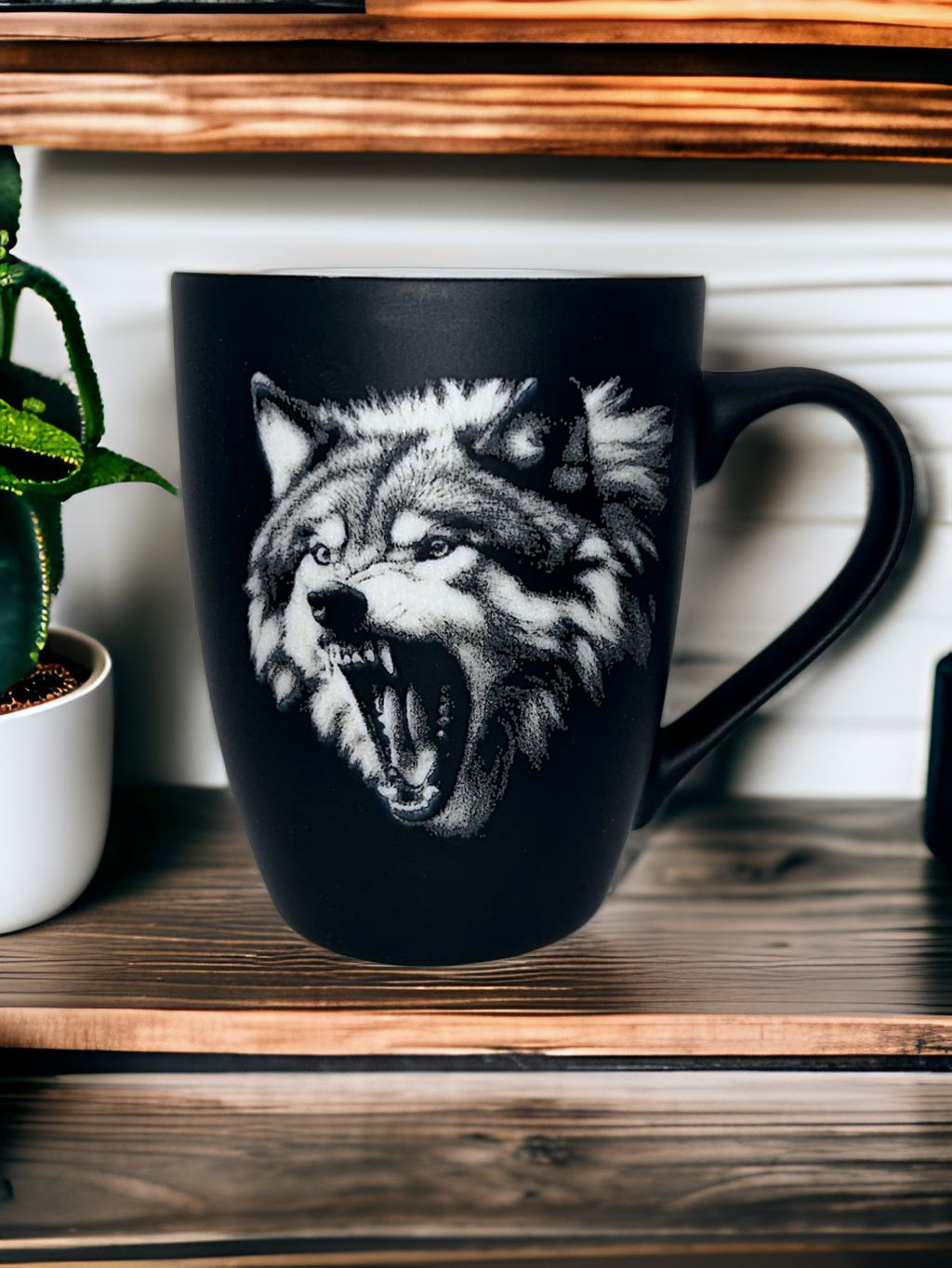 Tasse mit Gravur/auf Wunsch auch mit Text/gummierte Oberfläche/Farbe Schwarz/Porzellan/Personalisiert/Geschenk/mit Verschiedenen-Motiven in Geschenkverpackung/ Hobby