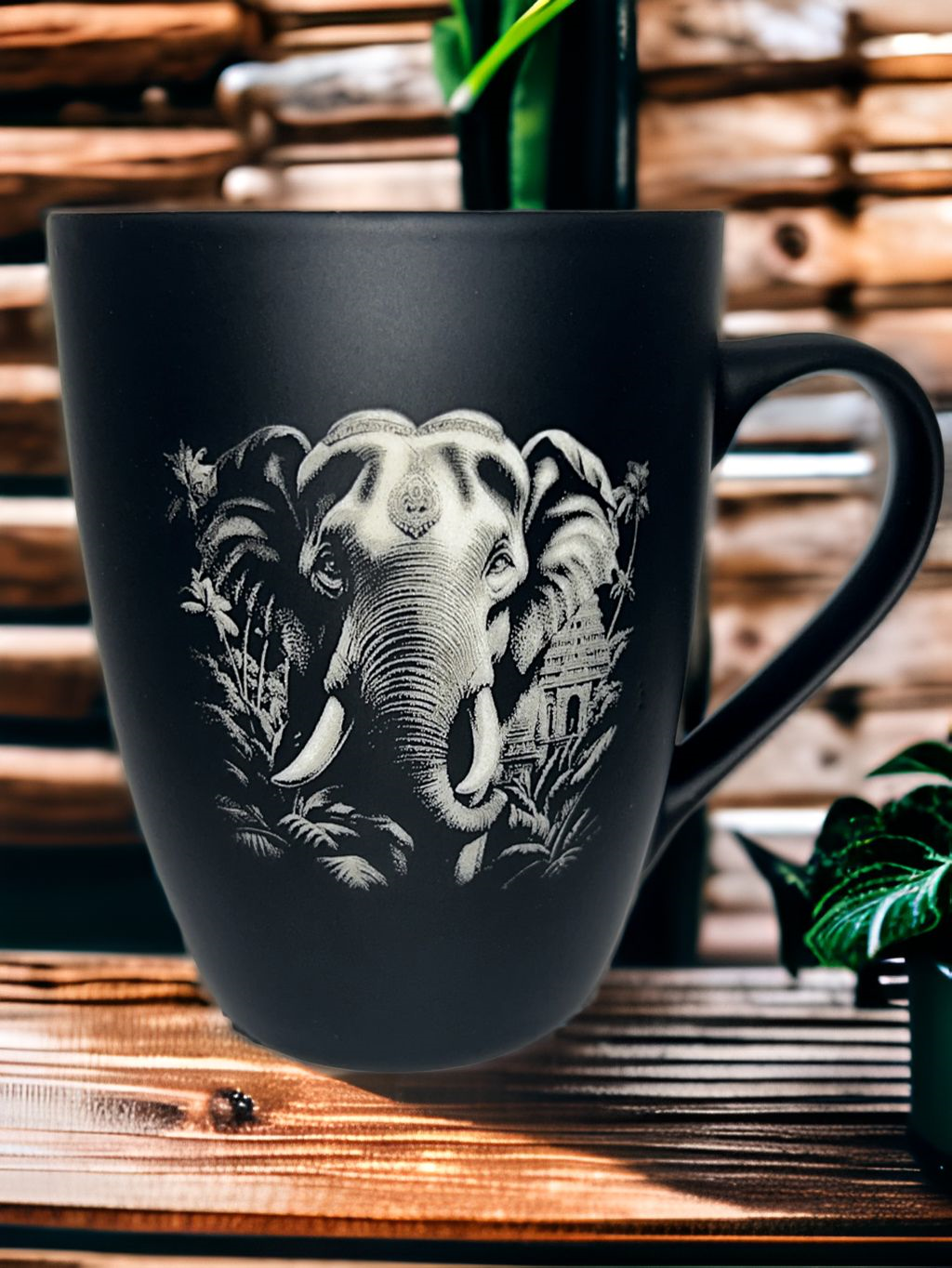 Tasse mit Gravur/auf Wunsch auch mit Text/gummierte Oberfläche/Farbe Schwarz/Porzellan/Personalisiert/Geschenk/mit Verschiedenen-Motiven in Geschenkverpackung/ Hobby