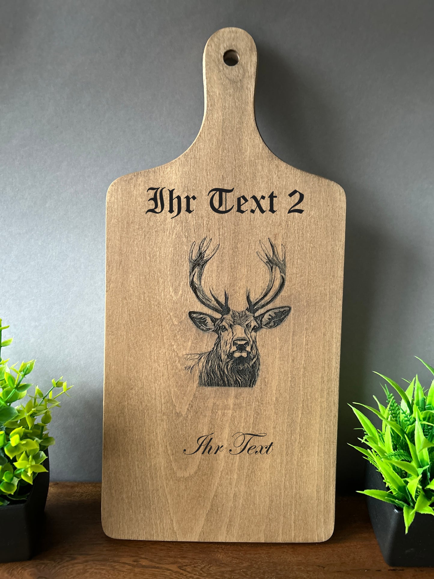 Schneidebrett aus Buchenholz mit Hirsch Gravur, 40 x 18 x 1,5 cm, Schneidebrett aus massivem Buchenholz mit eigenem Text gestalten