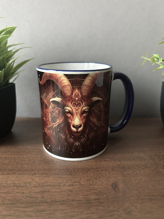Tasse mit Sternzeichen-Motiv Steinbock / beidseitig bedruckt / Spülmaschinenfest /Sublimationstasse mit hochwertiger Orca-Beschichtung/ weiß – blau glänzend/ 330 ml