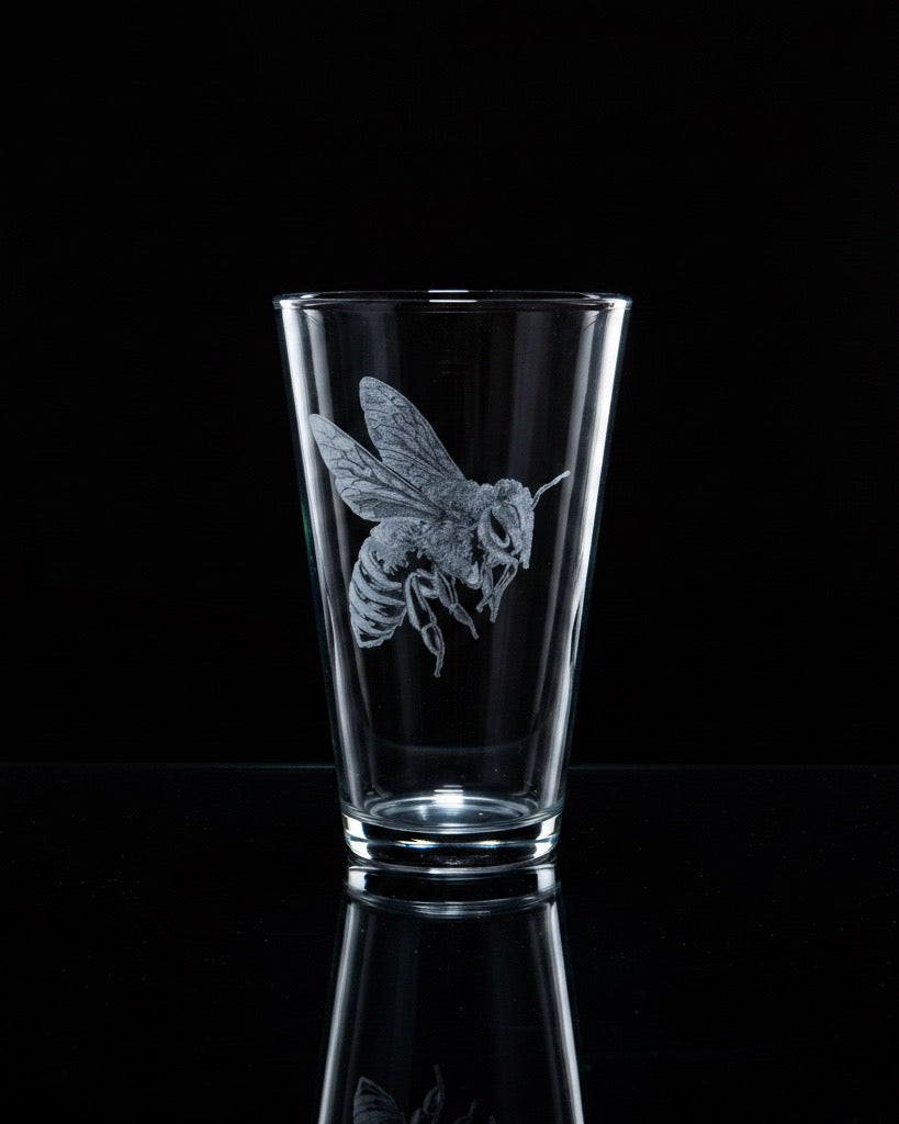 Trinkglas mit Motiv/ Biene/ Bienenmotiv/  Gravur/ 300 ml
